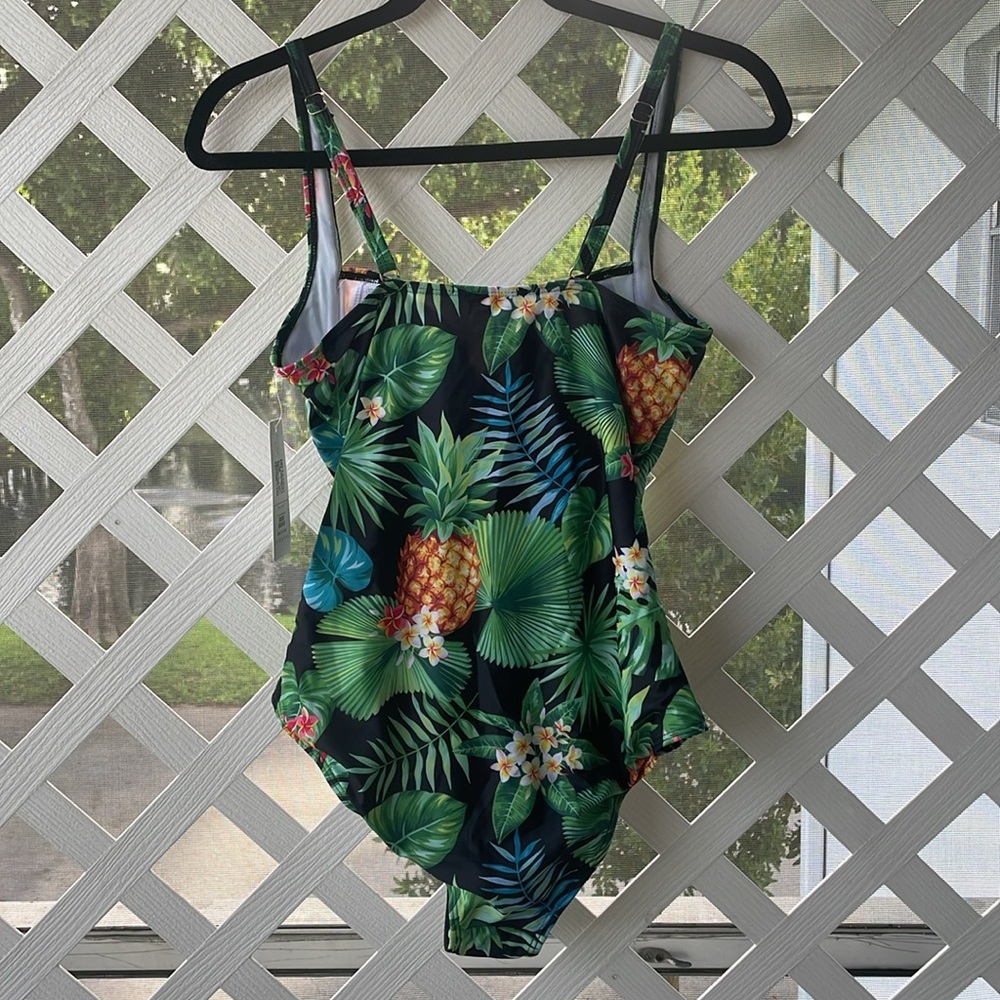 Ekouaer ‘Pat5 Black/Green Leaves’ One-Piece Ruched Retro Swimsuit - Picture 5 of 11